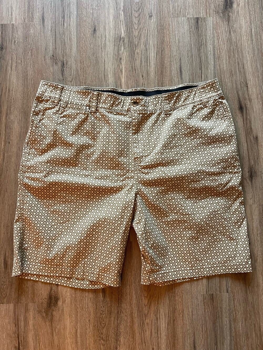 King Size Khaki Shorts with White Design Size 50